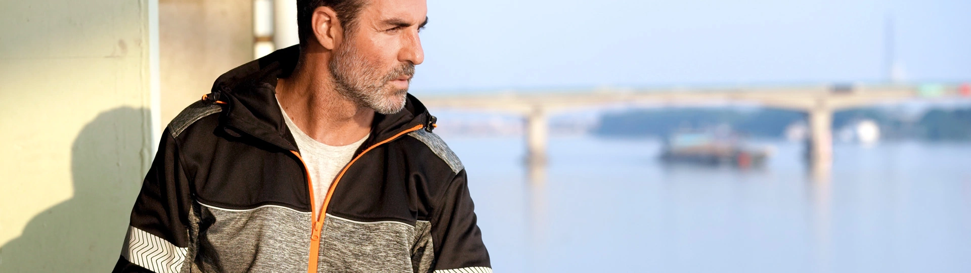 Vestes et chauffe-corps de sport
